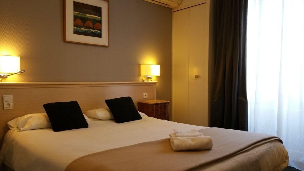 Hotel Raymond 4 Toulouse Exterior photo