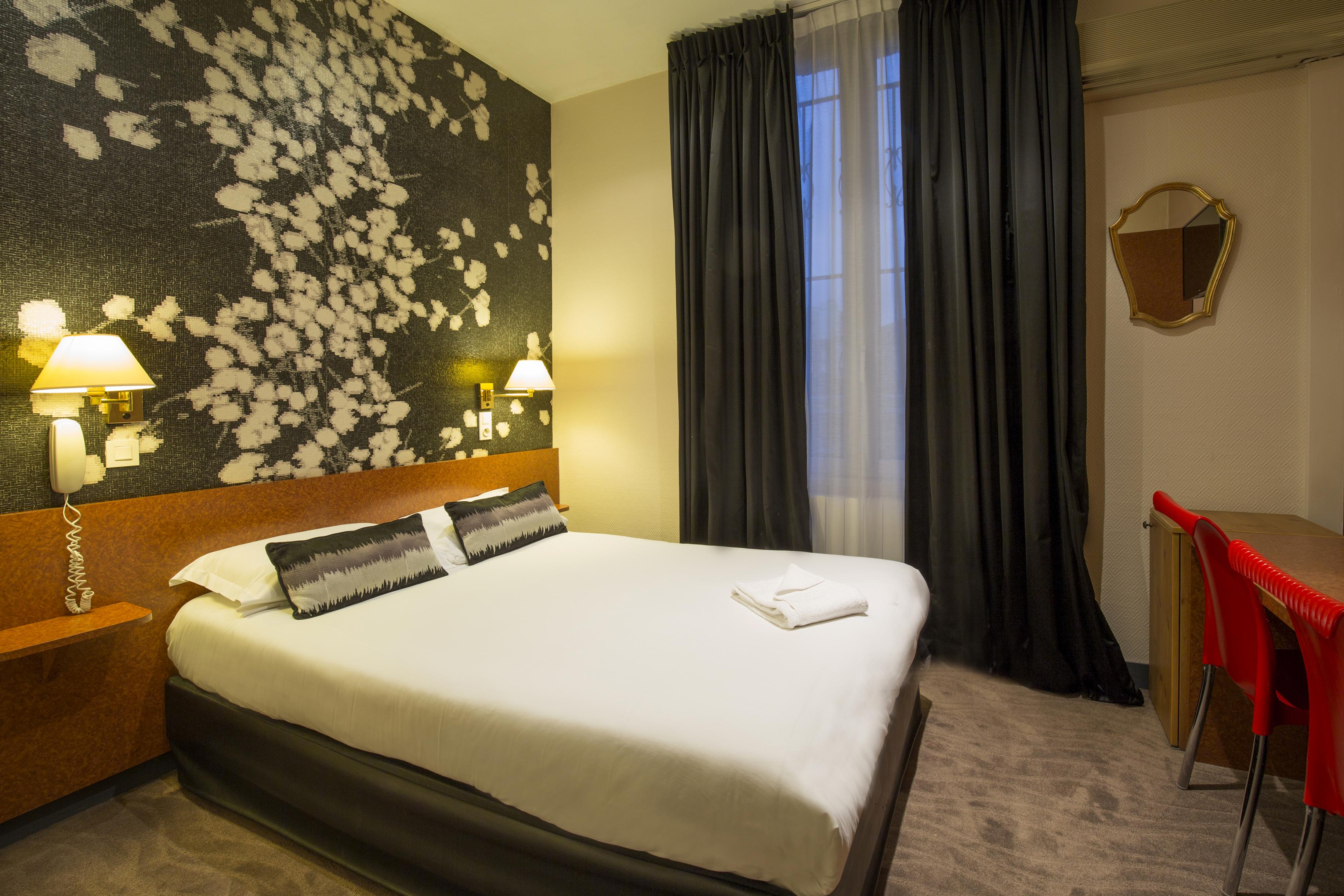 Hotel Raymond 4 Toulouse Exterior photo