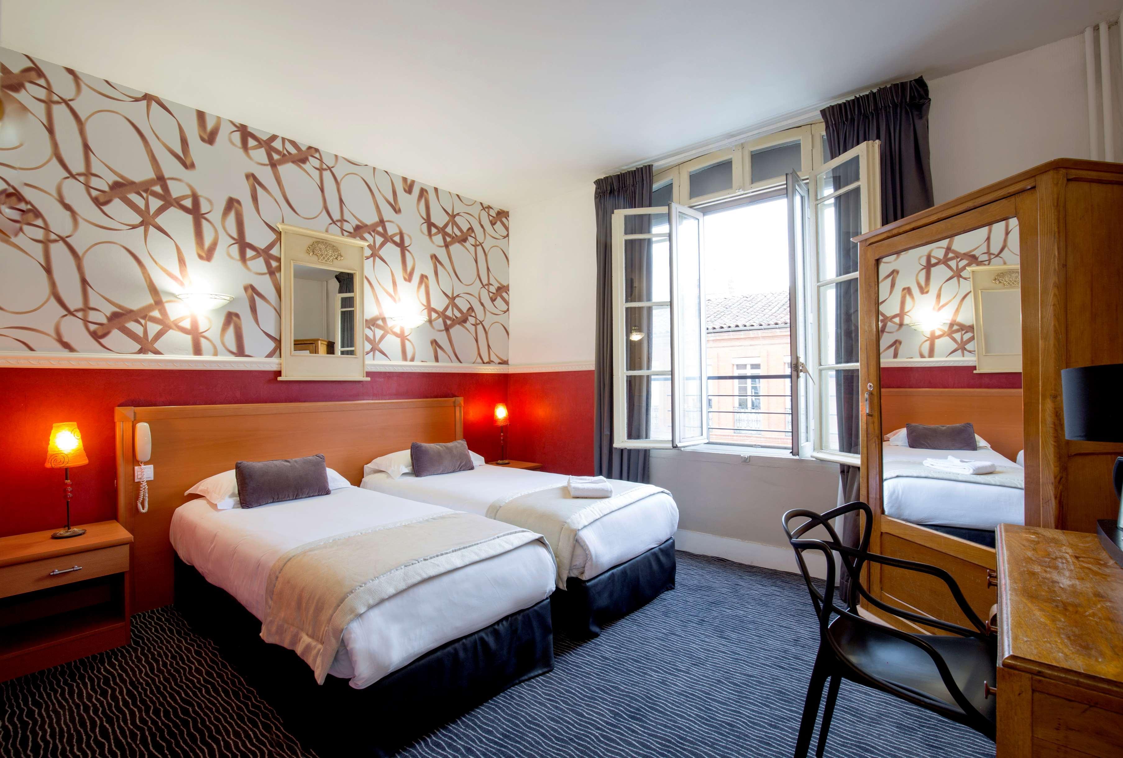 Hotel Raymond 4 Toulouse Exterior photo